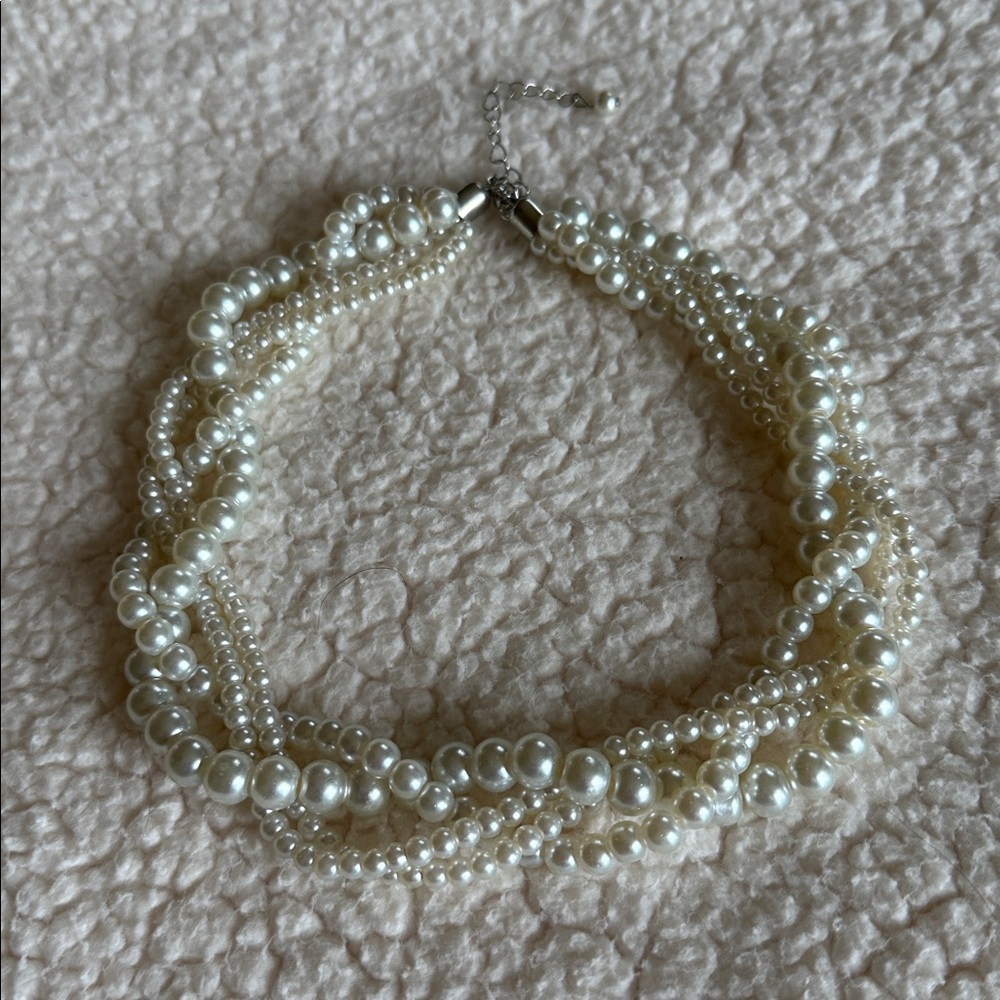 Twisted Multi-Strand Pearl Choker Necklace - Cream